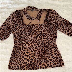 Guess Women’s Leopard Print Top – Size Large 🐆